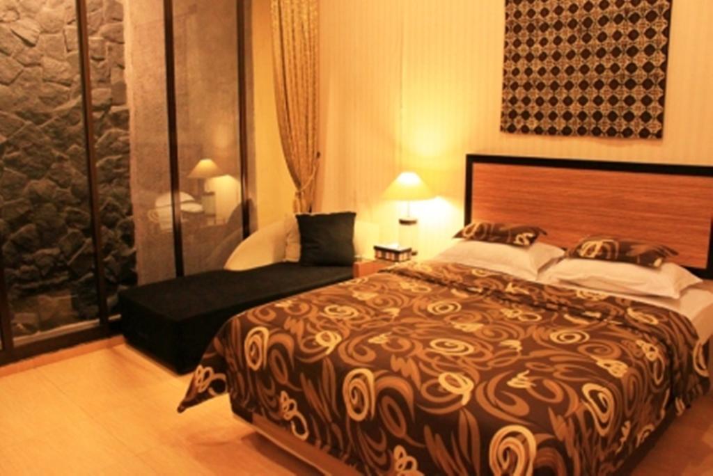 Java Land Hotel Yogyakarta Rum bild